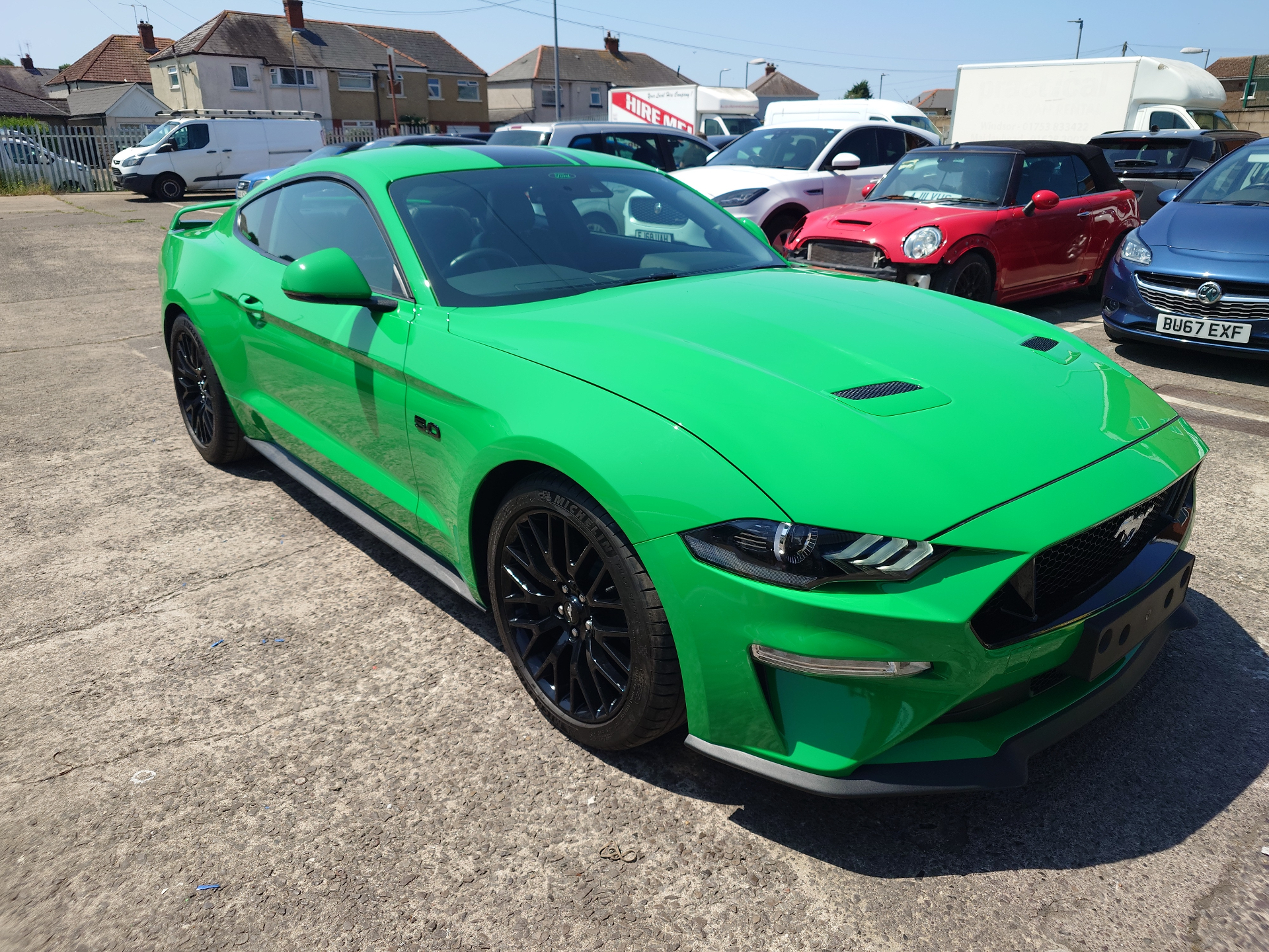 DIY vs Professional Car Body Repair: What You Need to Know - Image 3